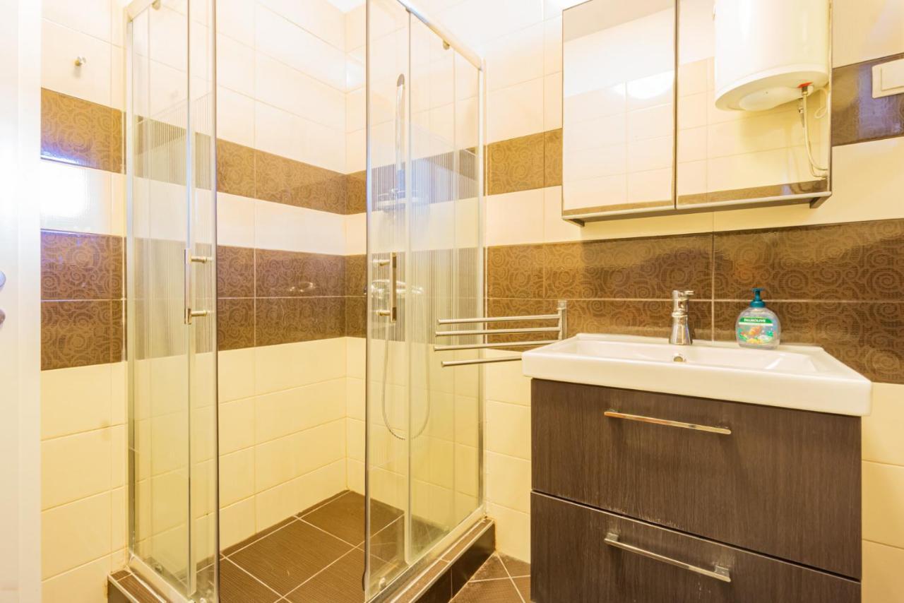 Kob Orog Good Location With Sea Views And Modern Decor Apartamento Metajna Exterior foto