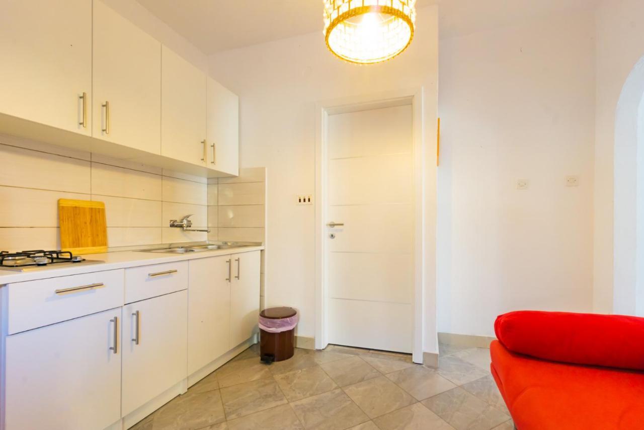 Kob Orog Good Location With Sea Views And Modern Decor Apartamento Metajna Exterior foto