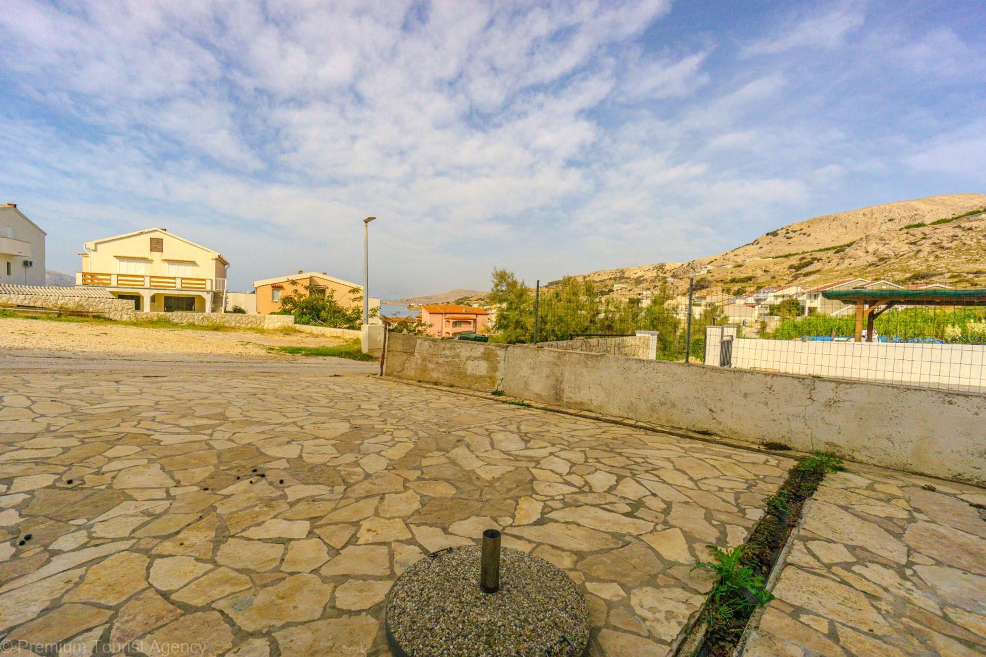 Kob Orog Good Location With Sea Views And Modern Decor Apartamento Metajna Exterior foto