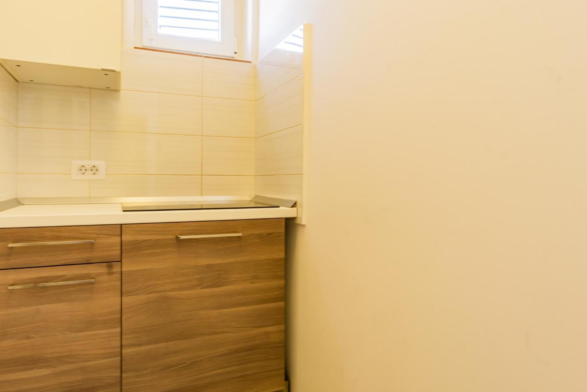 Kob Orog Good Location With Sea Views And Modern Decor Apartamento Metajna Quarto foto